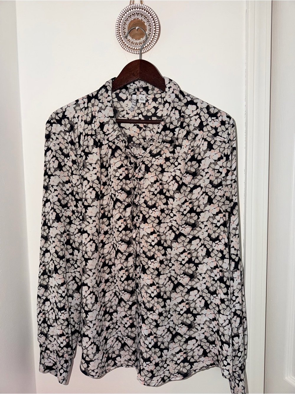 Elle Black and White Floral Button-Down Shirt lightweight feminine workwear